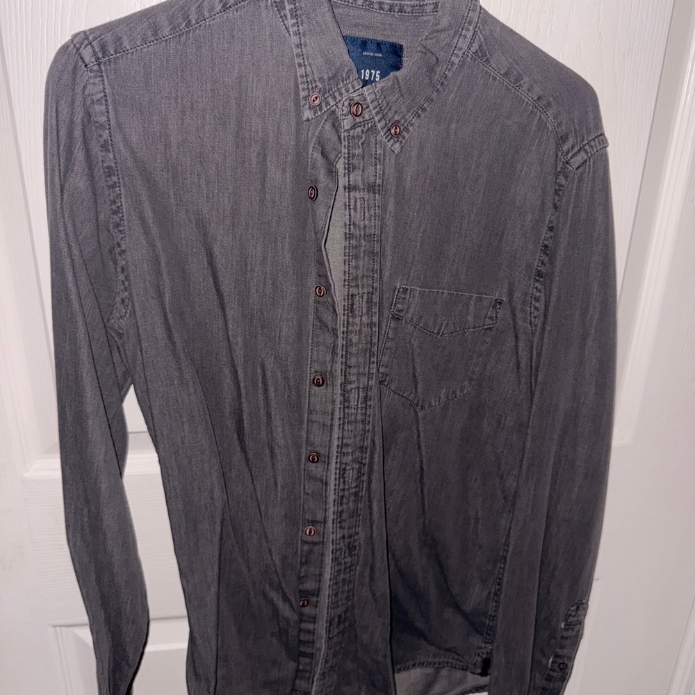 Zara Grey Button-Up Shirt